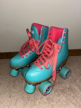 Size 5 Impala Rollerskates